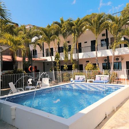 Hotel Zulan Tolu Exterior photo