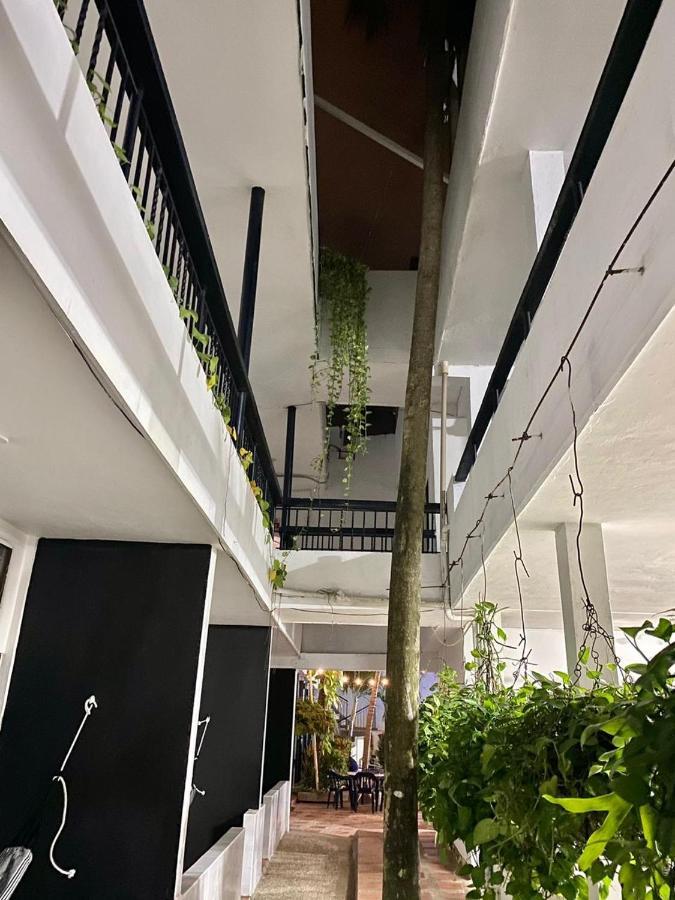 Hotel Zulan Tolu Exterior photo