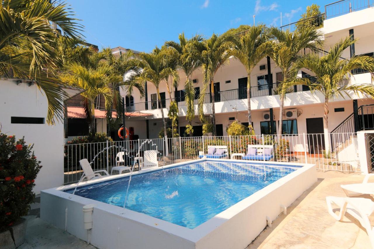 Hotel Zulan Tolu Exterior photo