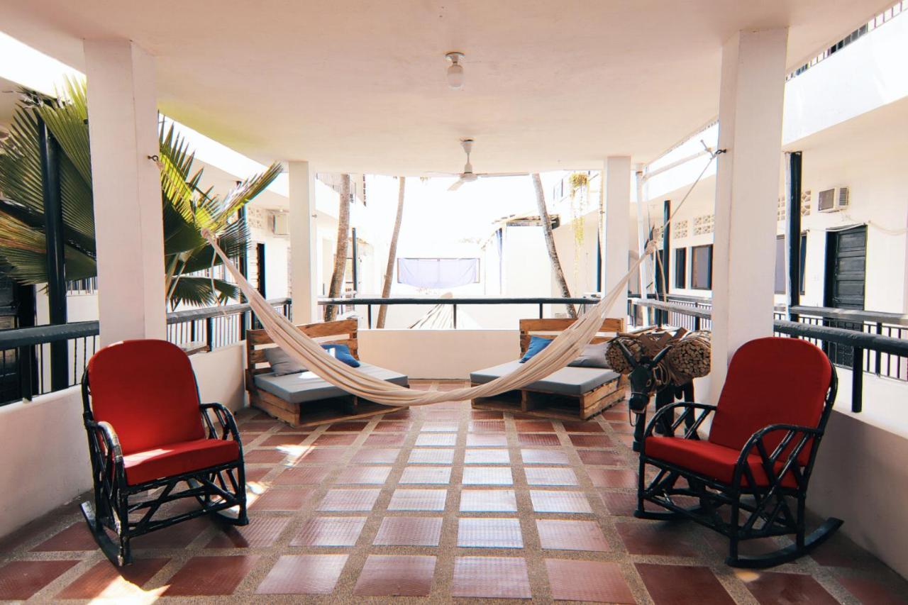 Hotel Zulan Tolu Exterior photo