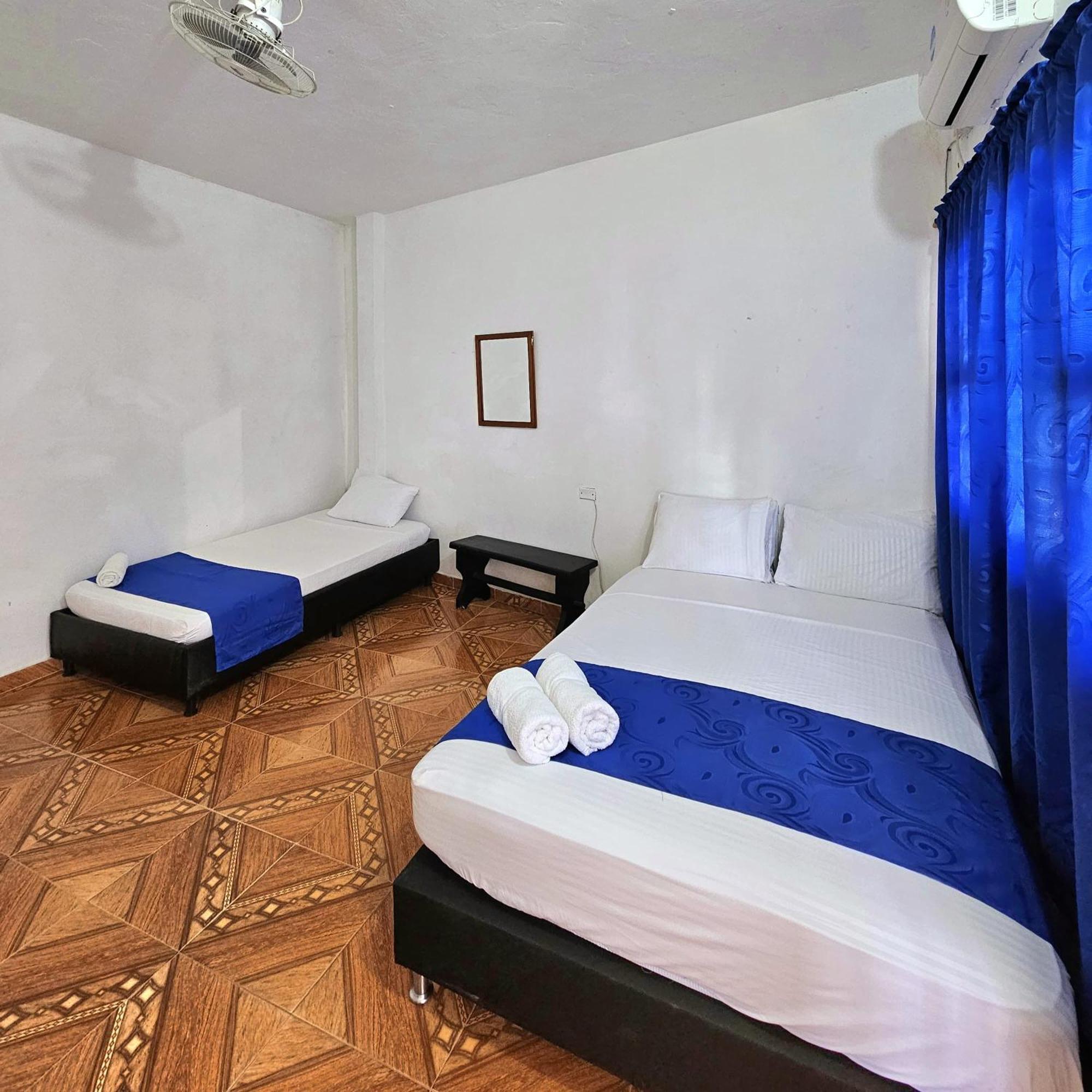 Hotel Zulan Tolu Exterior photo